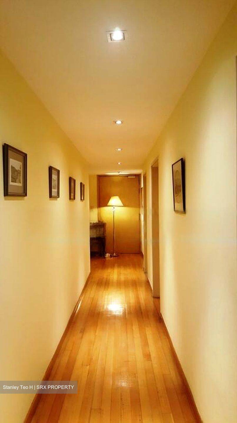 Sutton Place (D10), Condominium #484652651